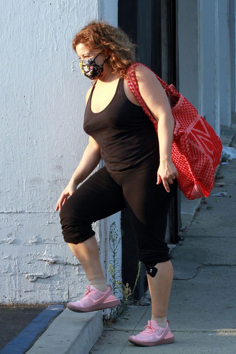 JUSJustina Machado Leaves a Dance Studio in Los Angeles 17 Sep- 2020