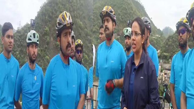 नेहरू पर्वतारोहण संस्थान का माउन्टेन टैरेन बाइकिंग अभियान दल पहुंचा रुद्रप्रयाग, SP ने स्वागत कर अगले पड़ाव के लिए किया रवाना