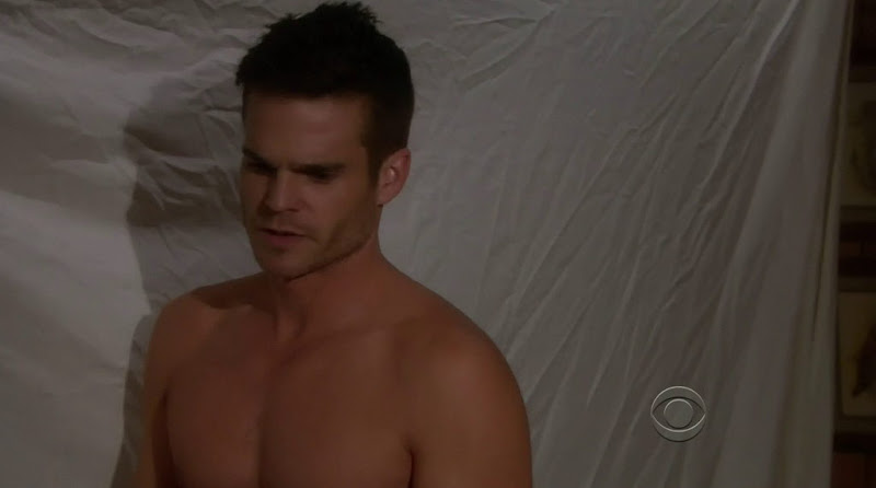 Greg Rikaart Shirtless in Young and the Restless 20111226