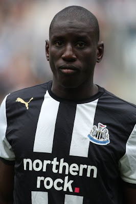 Demba Ba Pemain Bola Muslim Liga Inggris