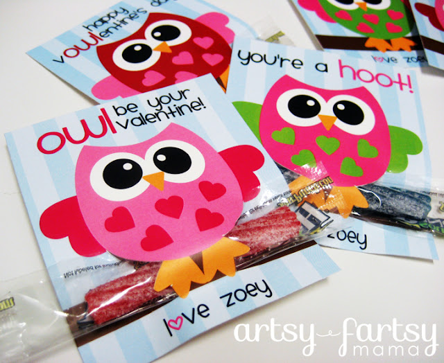 Free Printable Owl Valentines at artsyfartsymama.com #valentine #freeprintable #printable