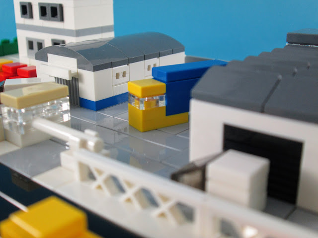 MOC LEGO Fábrica em micro escala