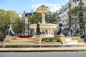 Paris : Fontaine aux lions de Gabriel Davioud, place Félix Éboué - XIIème