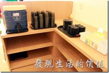 台南-越泰太。餐具須自行取用。