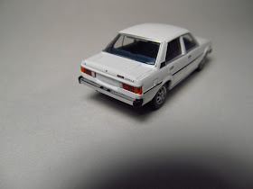 Tomica Limited Vintage Corolla  