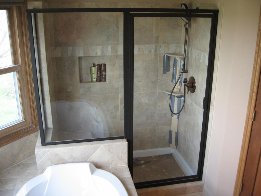 Bathroom Shower Doors on Bathroom Shower   Home Design Interior