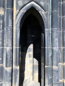 {Erin Out and About} The Scott Monument