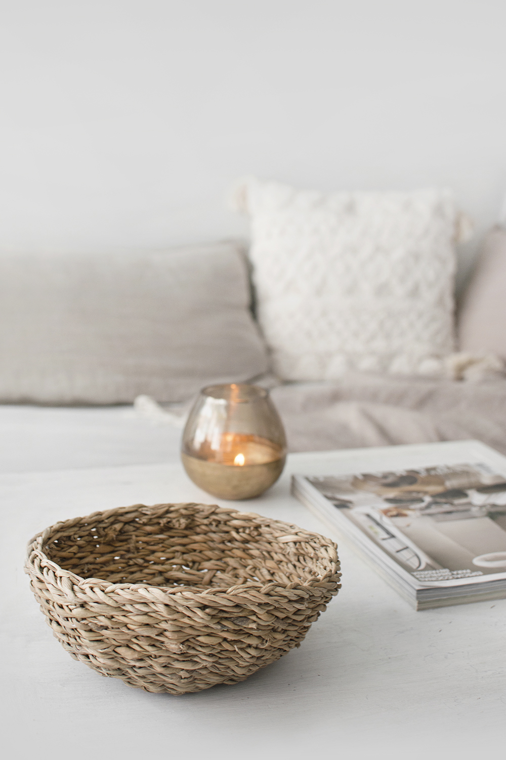 #AUTUMNFEELING. WHITE SOFT AND WARM BEIGE COLORS AT LIVING-ROOM // BLANCO Y CÁLIDO BEIGE PARA EL SALÓN DE OTOÑO