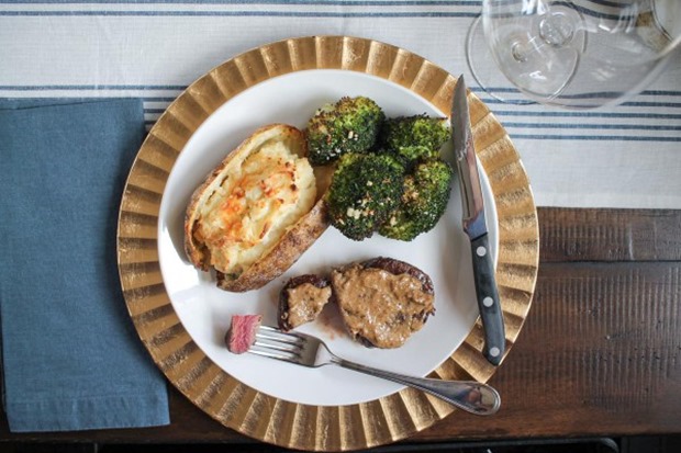 Filet-Mignon-with-a-Garlic-Mustard-Sauce-11