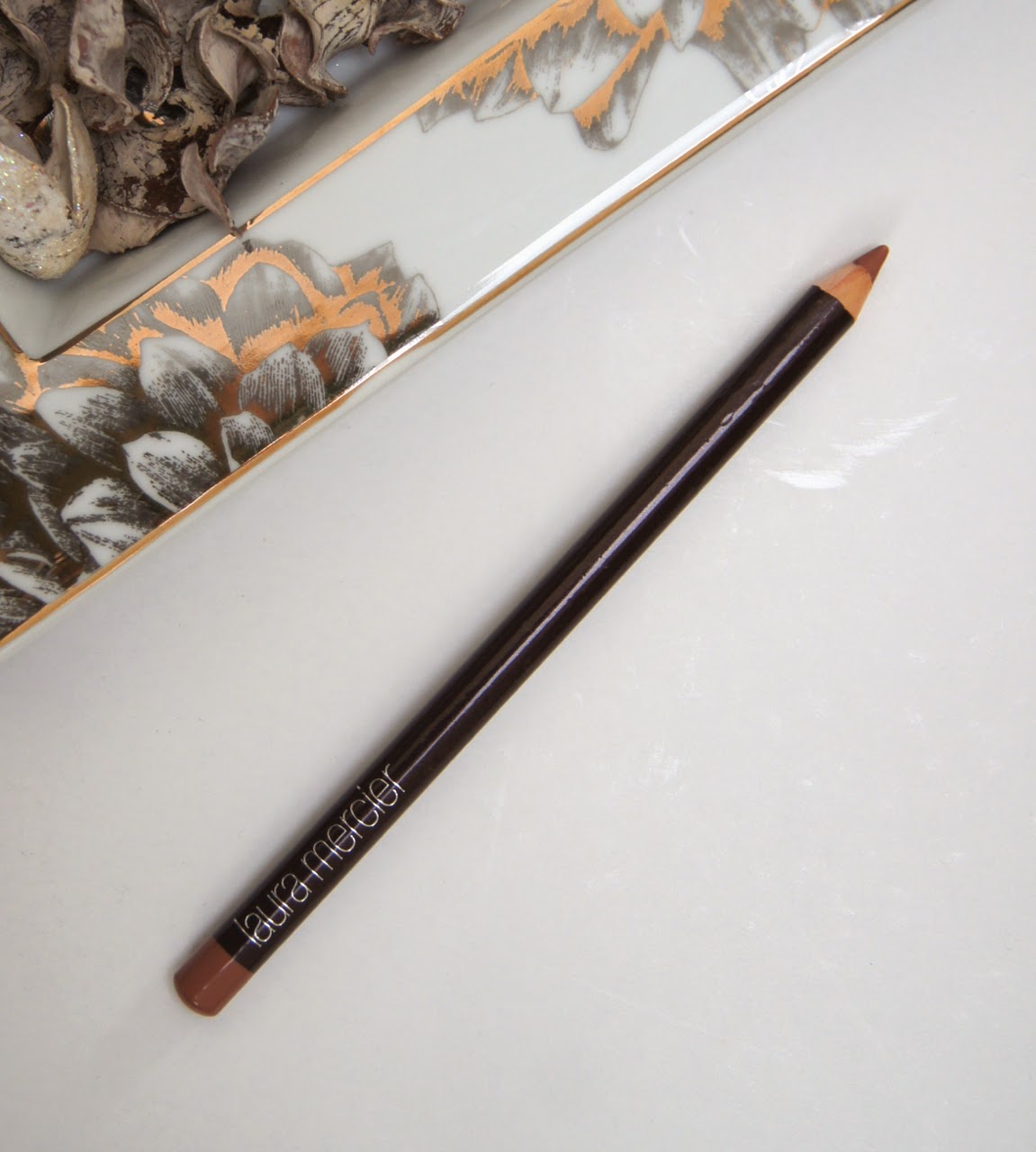 laura mercier natural lips lip pencil review swatch top 5 best nude lipliners
