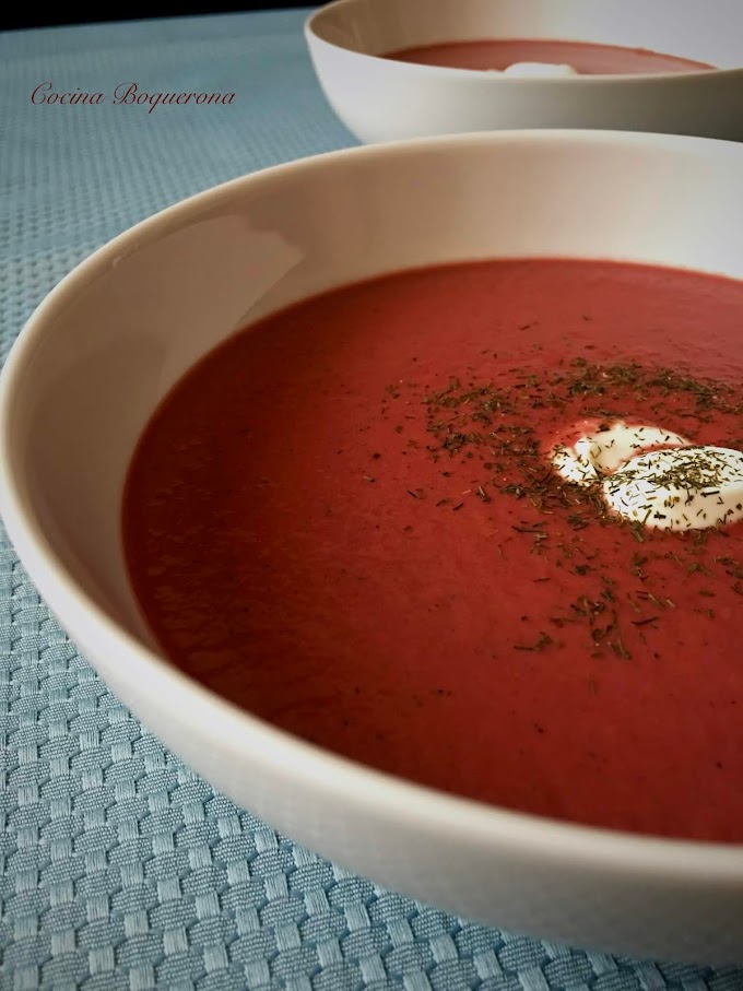 Sopa fría de remolacha, pepino y yogur