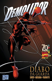 Capa do encadernado da saga de histórias em quadrinhos Demolidor - Diabo da Guarda (Panini)