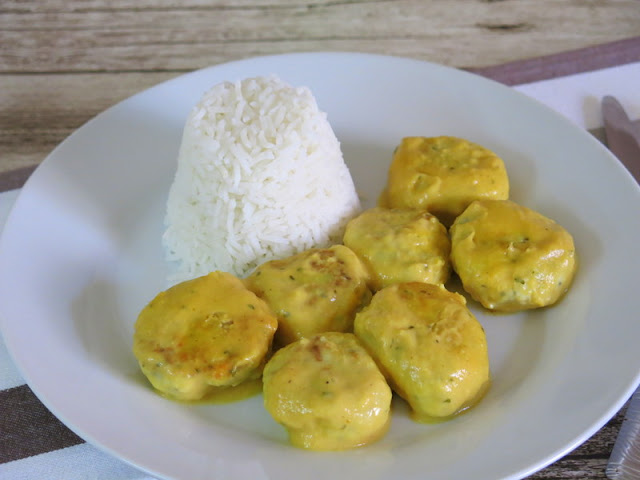 ALBÓNDIGAS DE POLLO Y CALABACÍN