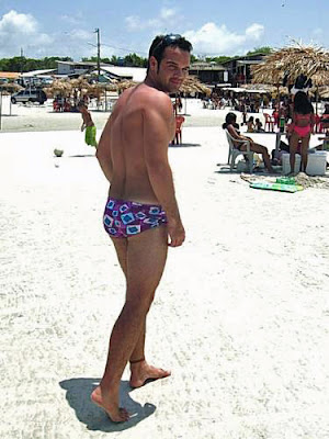 swimpixx blog for sexy speedos, free pics of speedo men, hot men in speedos and swimwear. Brazilian homens nos sungas abraco sunga