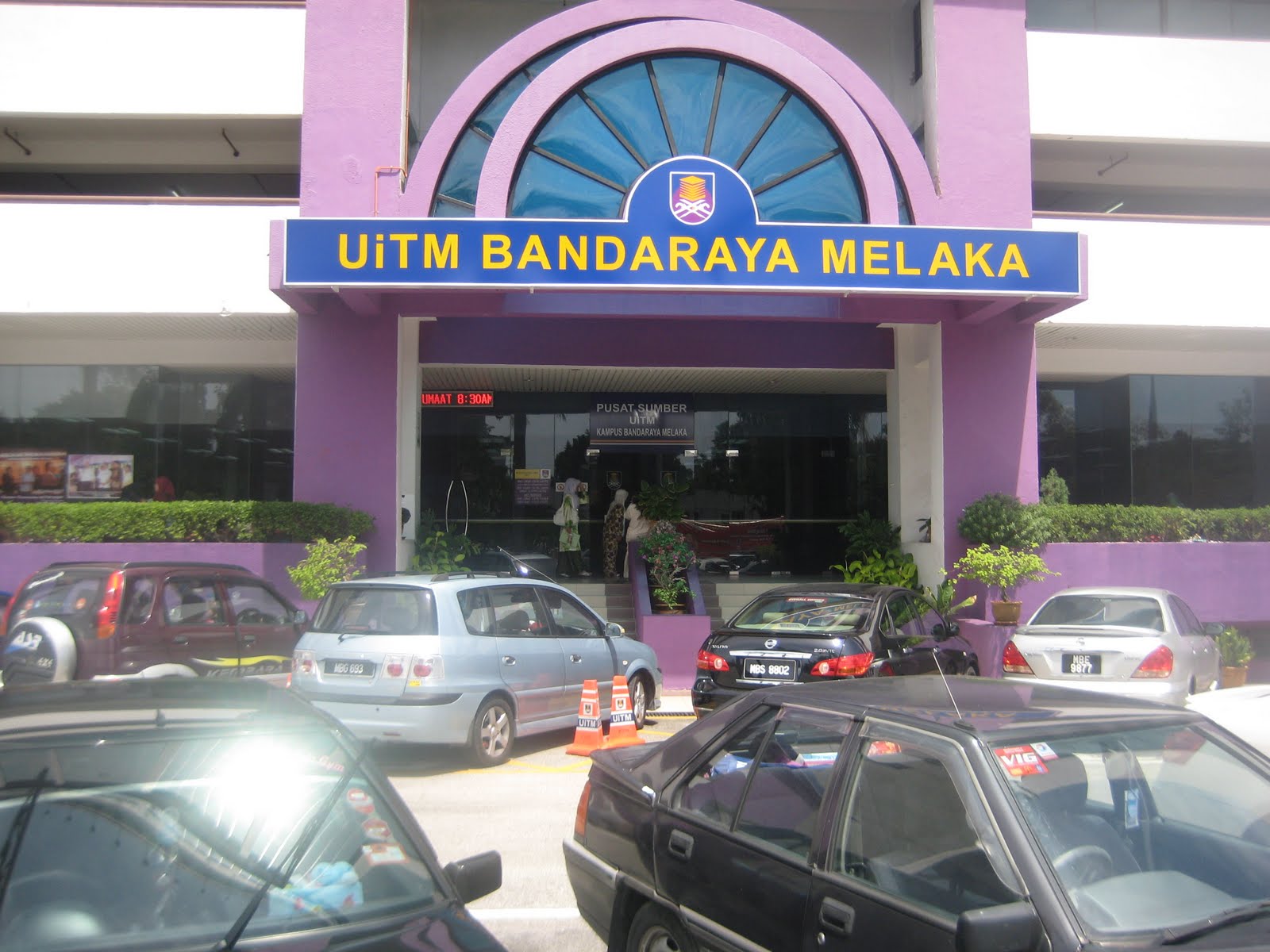 AniZz v AniZz di UiTM Bandaraya Melaka Part 1