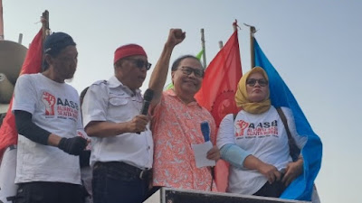 Rizal Ramli Orasi di Tengah Massa Buruh: Tak Ada Jalan Lain Selamatkan Indonesia, Kecuali Turunkan Jokowi!