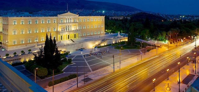 Η Metron Analysis δίνει: Προβάδισμα 8,2 μονάδων της ΝΔ έναντι του ΣΥΡΙΖΑ