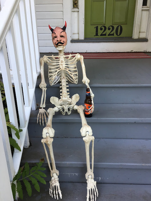 Shivers of Delight Blog: Outside Halloween Decor "The Devil"