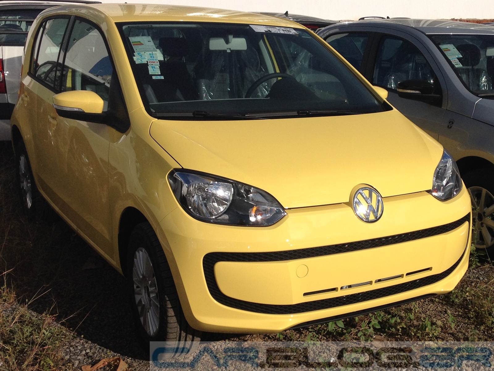 Volkswagen Up Fotos E Video Da Versao Move Up Com Ar