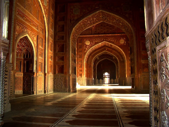 Taj Mahal Interior photo