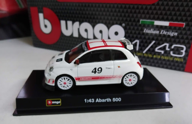 BBurago Race 1:43 Abarth 500