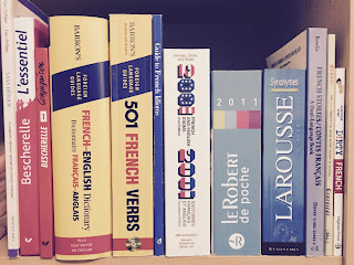 Collection of dictionaries in French. 