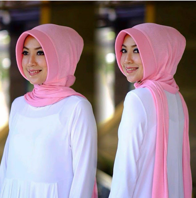 Jilbab instant langsung pakai warna merah muda  berbahan kaos rib,praktis dan mudah dipakai