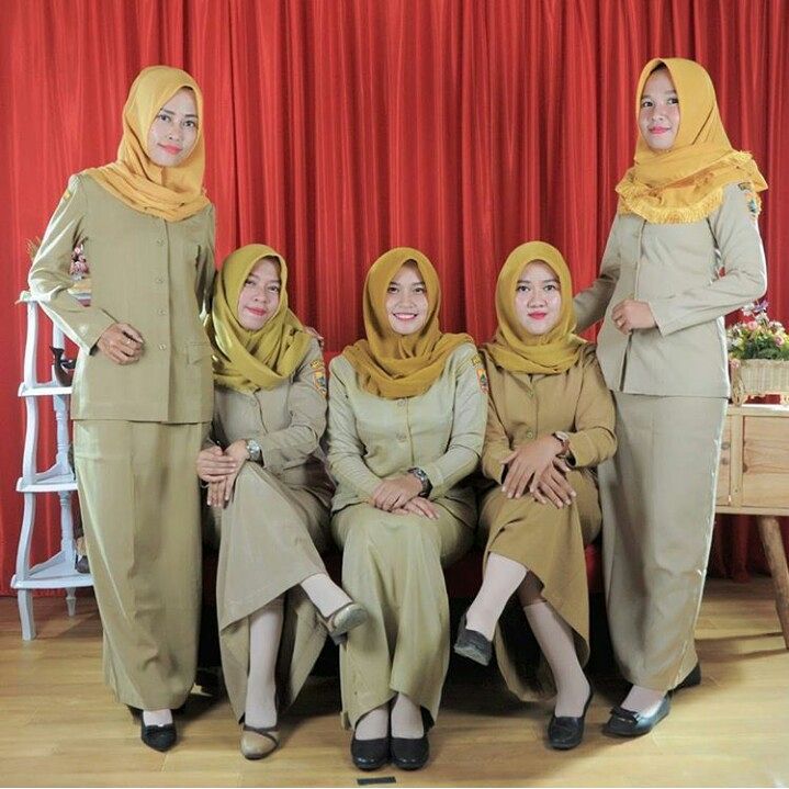 35 Model Baju  Dinas  Wanita Gamis dan PDH untuk PNS  Guru  