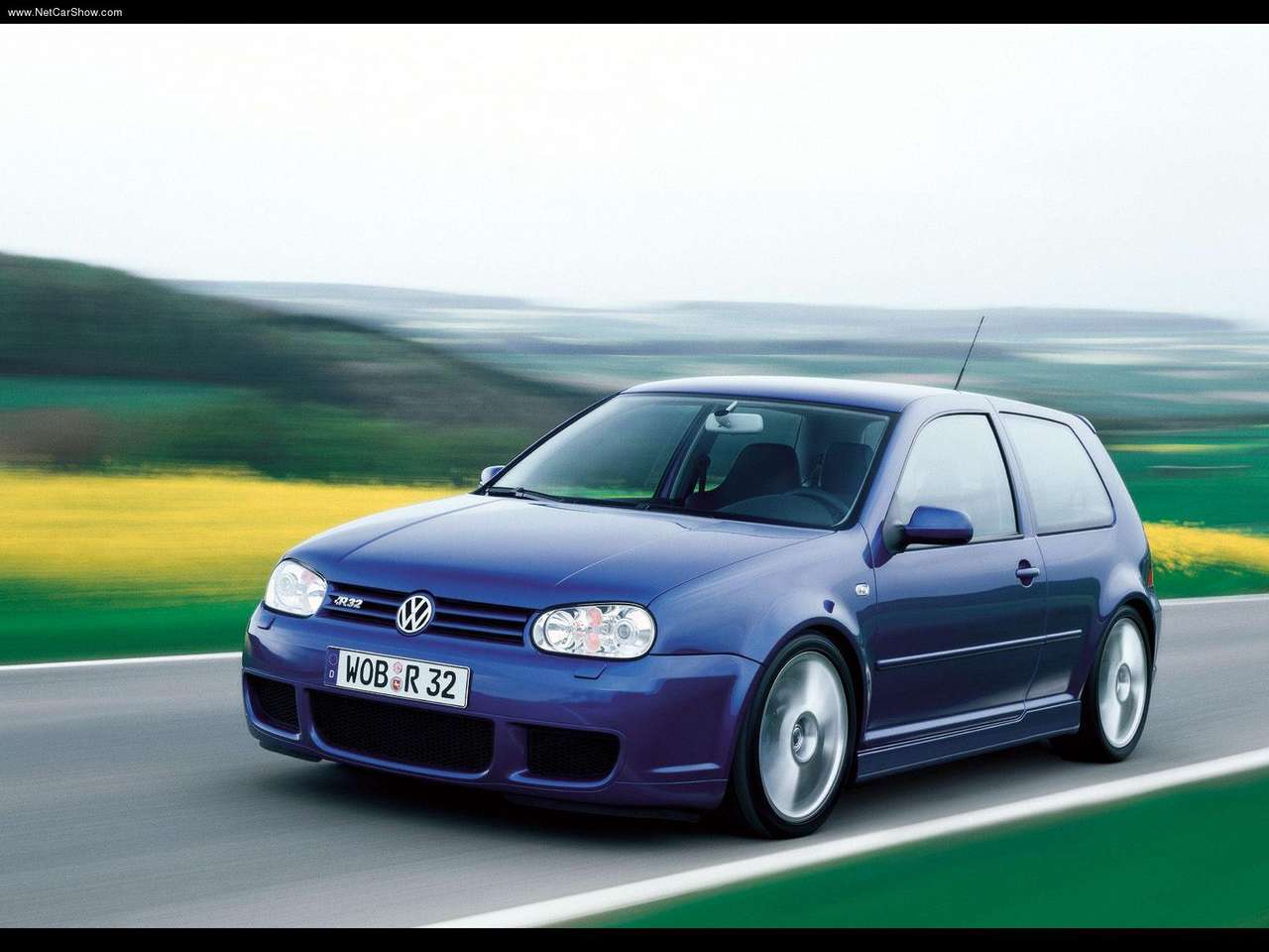 ... - Populaire français d'automobiles: 2002 Volkswagen Golf R32