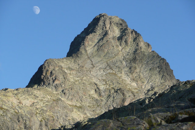 Escaladas en Panticosa, Pico serrato