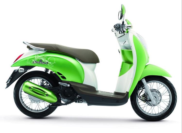 seorang pria beli honda scoopy seharga lima ribu rupiah