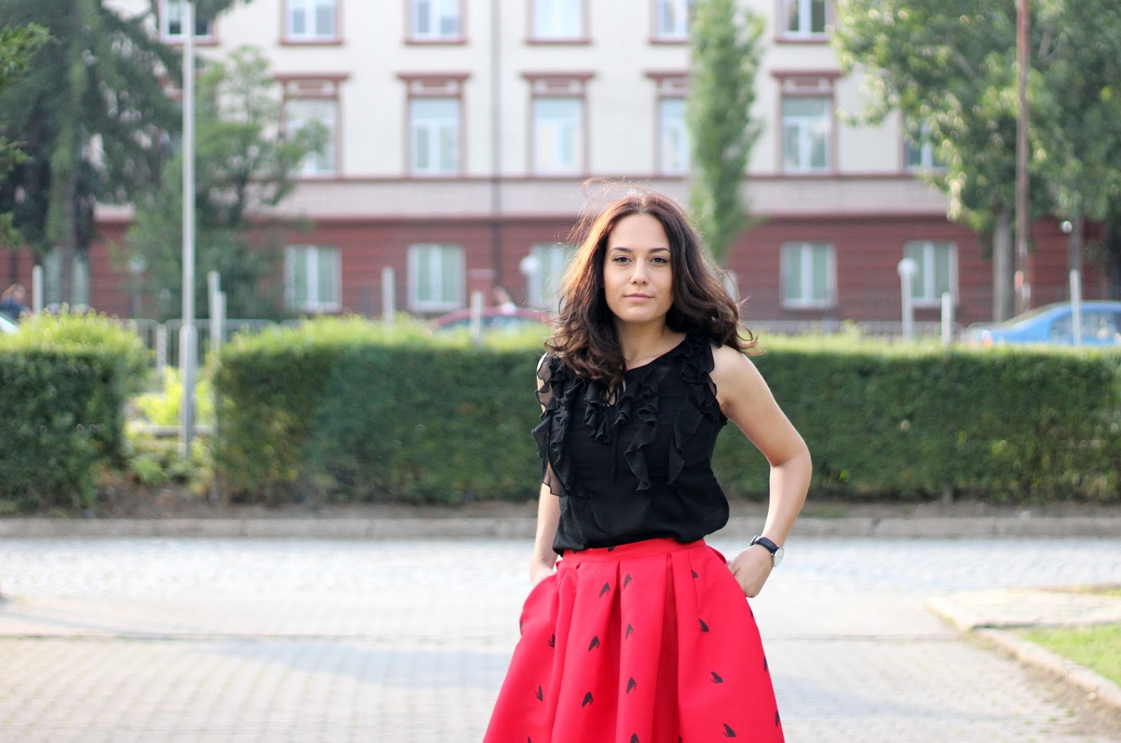 red midi skirt by Romwe on www.quitealooker.com