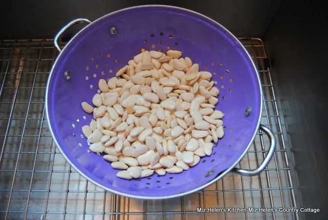 Southern Lima Beans at Miz Helen's Country Cottage