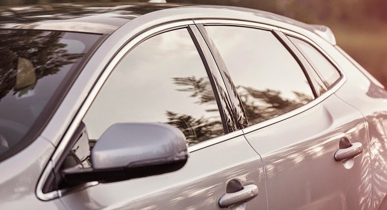 2015 Volvo V40 D4 Luxury review