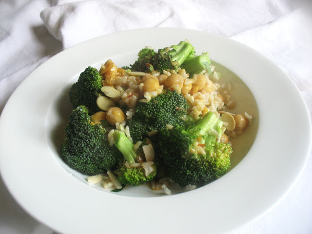 Broccoli Chickpea Salad with Rice