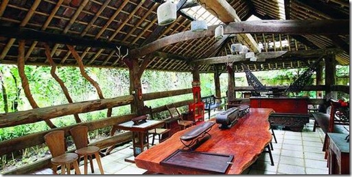 Ethnic-Bali-wooden-house-architecture