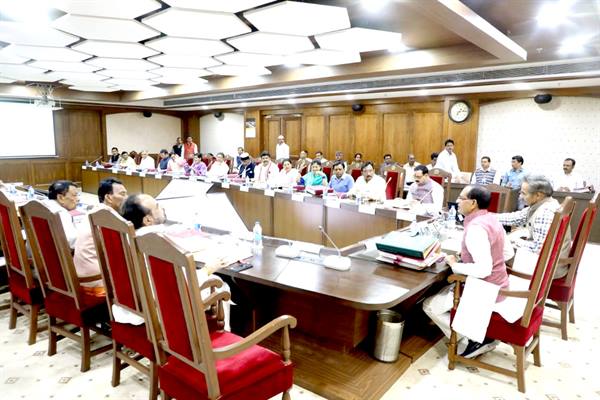 मुख्यमंत्री श्री चौहान की अध्यक्षता में हुई मंत्रि-परिषद की बैठक:मदिरा को हतोत्साहित करने, लिये महत्वपूर्ण निर्णय