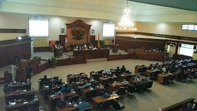 <b>Perda Bank NTB Syari’ah Ditetapkan Dewan, F PDIP Konsisten Nyatakan Penolakan</b>