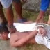 Vídeo: Homem é capturado e jogado em formigueiro após cometer assaltos