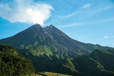 Wisata Gunung Merapi