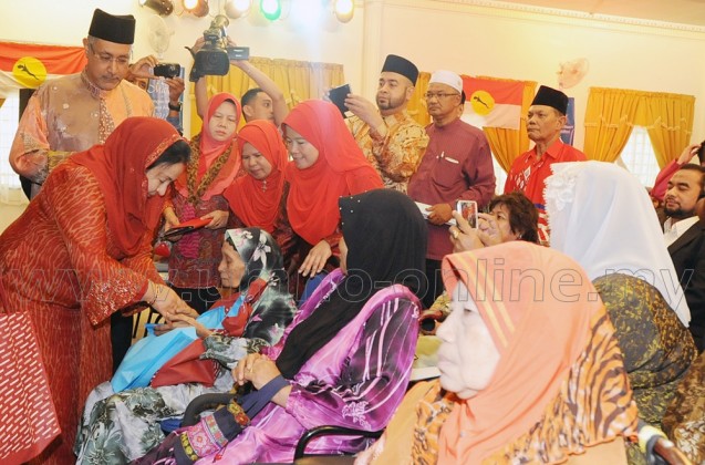 UMNO BAHAGIAN CHERAS TERUS BERI SUMBANGAN RAYA