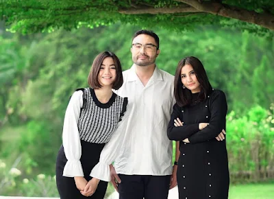 Elsa, Papa Surya dan Mama Sarah