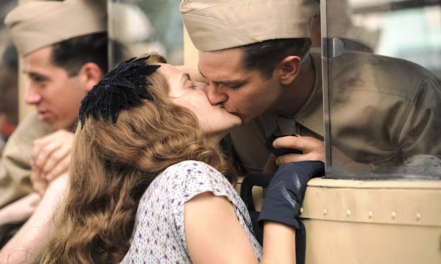 Mel Gibson's, Hacksaw Ridge, kiss scene, dead bodies, Andrew Garfield