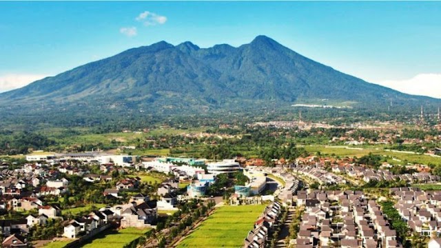 Gunung Salak : Pesona Keindahan Alam dan Misteri Gunung di Jawa Barat