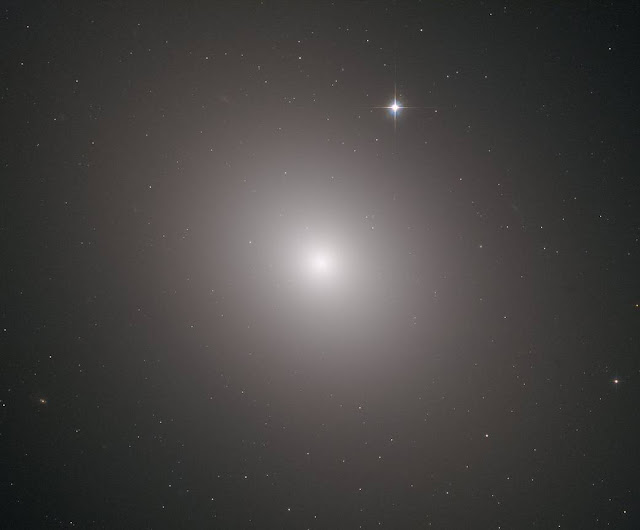 galaksi-messier-49-informasi-astronomi