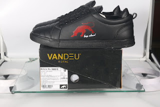 Vandeu Shoe
