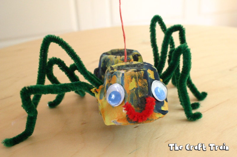 egg carton spider puppets