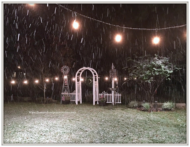 Texas Snow 20017-Christmas-Snow Falling-Arbor-Farmhouse Christmas-From My Front Porch To Yours