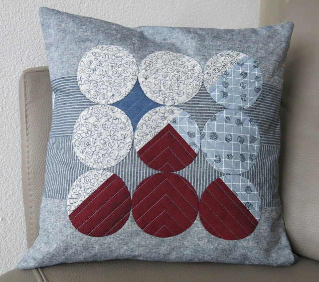 Luna Lovequilts - Quilted cushions / pillows - Combining circles, Carolyn Friedlander prints, Oakshott fabrics and Essex Linen