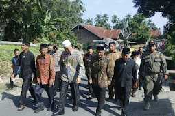  Bupati Hamsuardi Menjalankan Tradisi Manjalang Buya Lubuk Landur